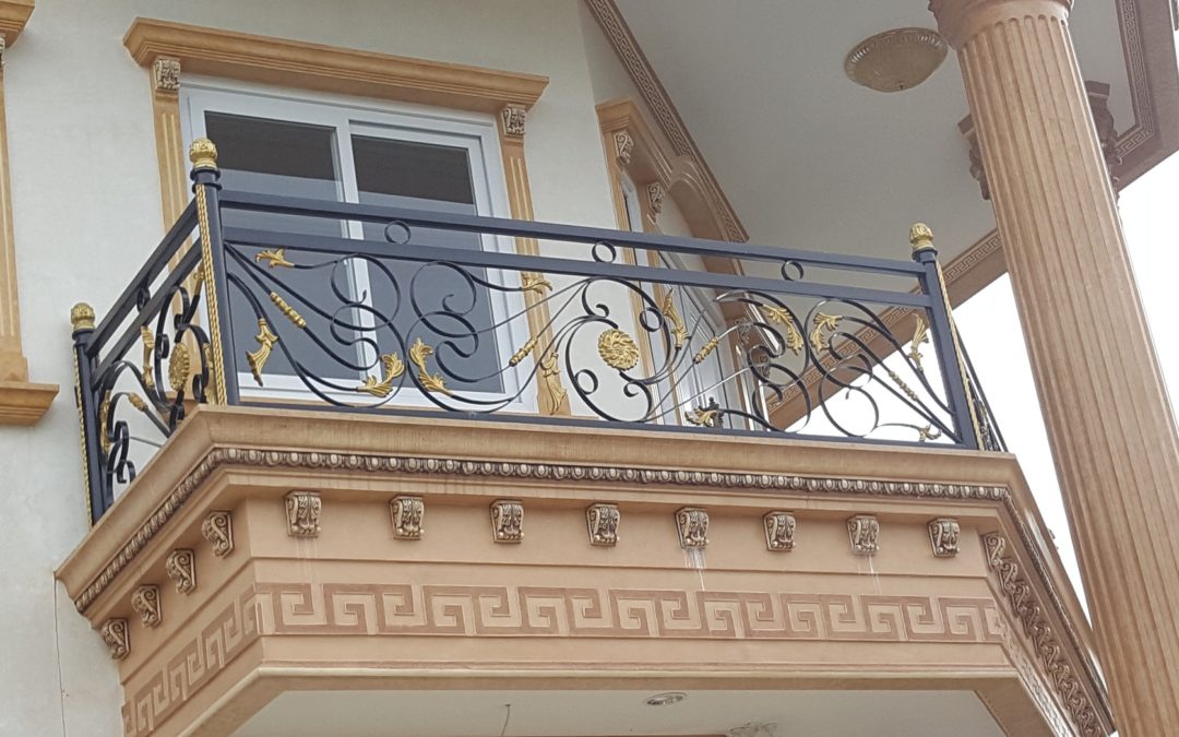railing balkon besi minimalis